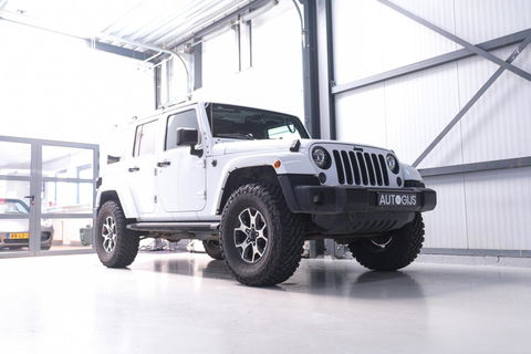 Jeep Wrangler Unlimited 3.6 | 5 persoons | Treeplanken | LED | Zeer mooi | Trekhaak |