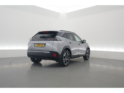 Peugeot e-2008 EV Allure 50 kWh | Navi | Adapt. Cruise | Stoelverw. | Camera | Keyless