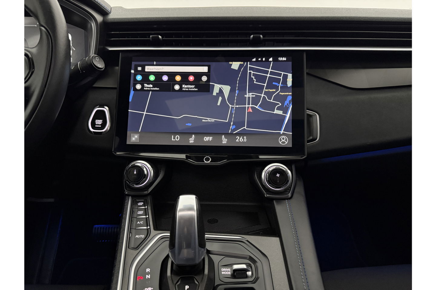Lynk Co 01 1.5 262PK Pano LED Sfeer 360Camera Memory ACC Virtual Carplay Clima Navi PDC 20"LMV