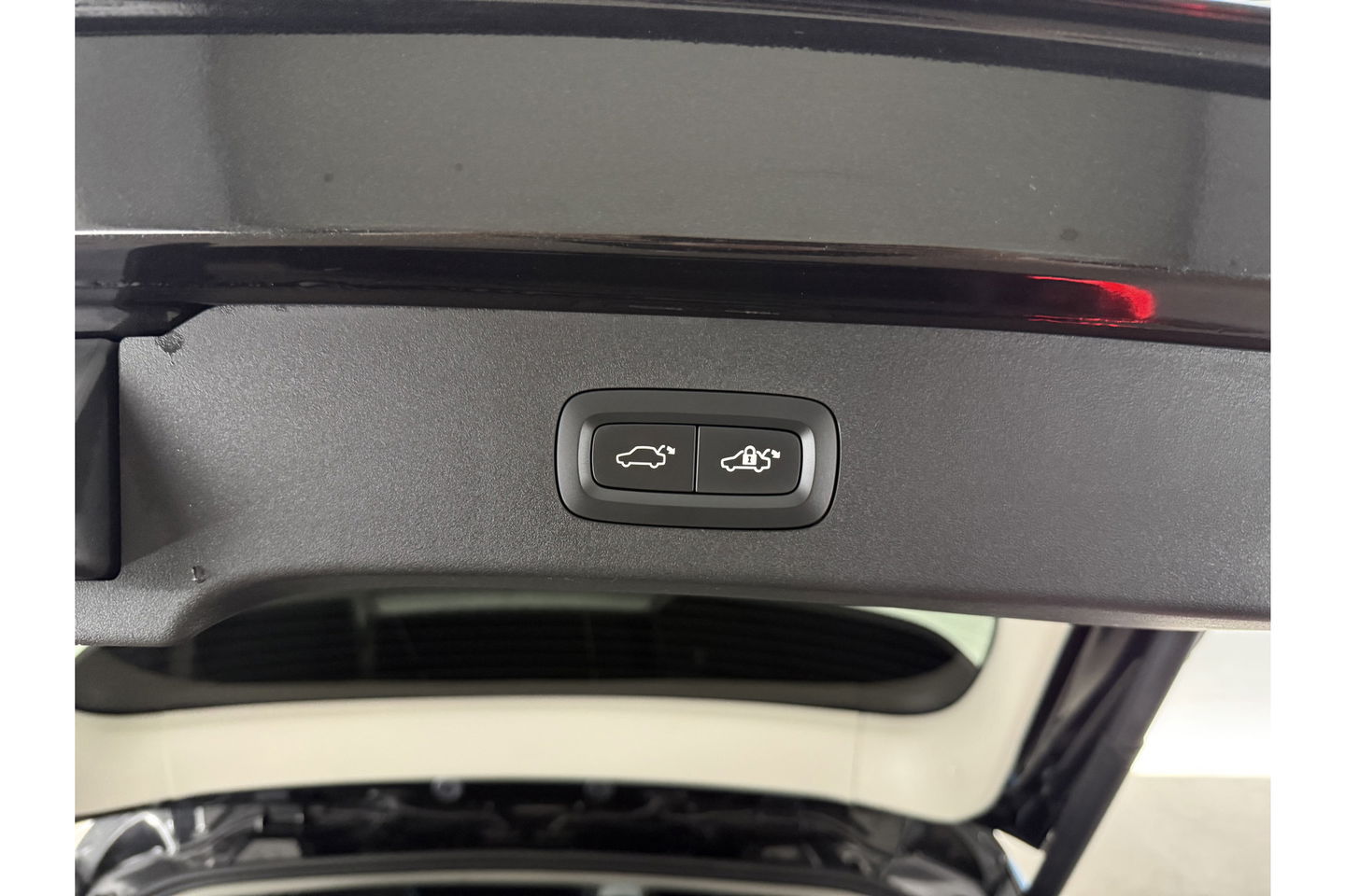 Lynk Co 01 1.5 262PK Pano LED Sfeer 360Camera Memory ACC Virtual Carplay Clima Navi PDC 20"LMV