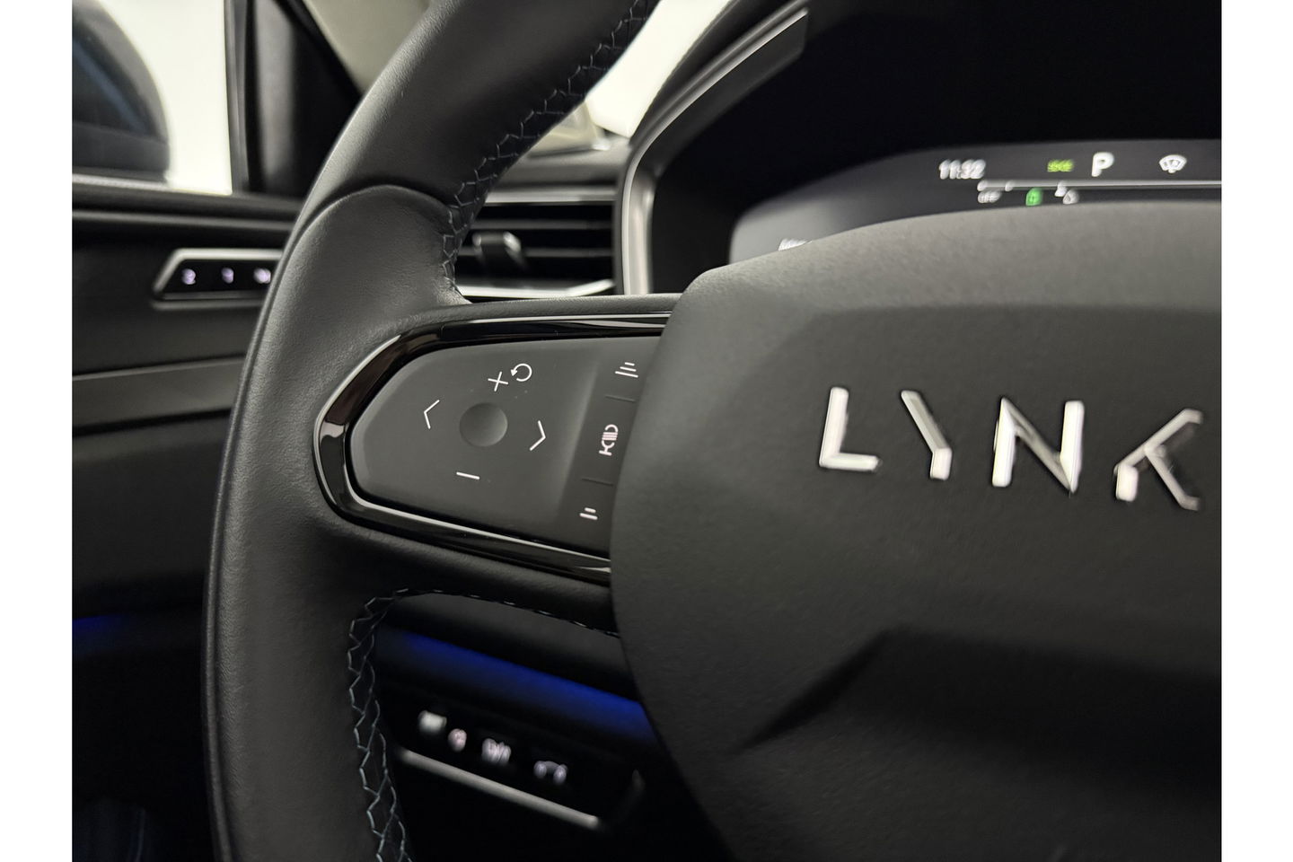Lynk Co 01 1.5 262PK Pano LED Sfeer 360Camera ACC Memory Virtual Carplay Clima Navi PDC 20"LMV