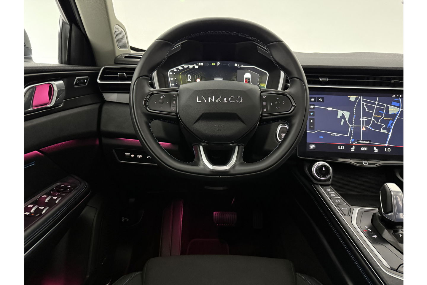 Lynk Co 01 1.5 262PK Pano LED Sfeer 360Camera Memory ACC Virtual Carplay Clima Navi PDC 20"LMV