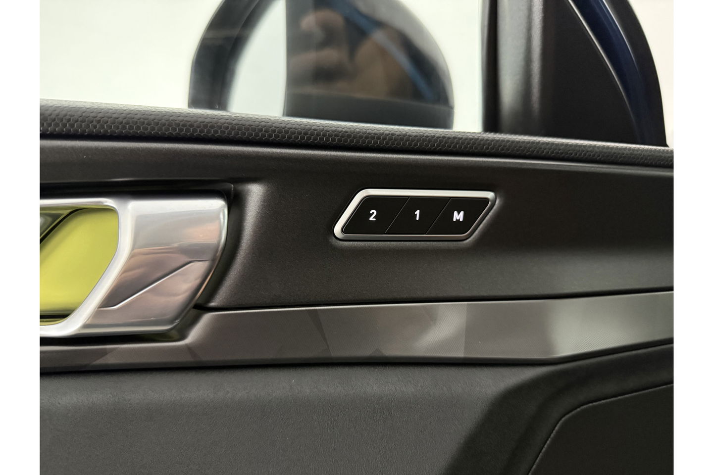 Lynk Co 01 1.5 262PK Pano LED Sfeer 360Camera Memory ACC Virtual Carplay Clima Navi PDC 20"LMV