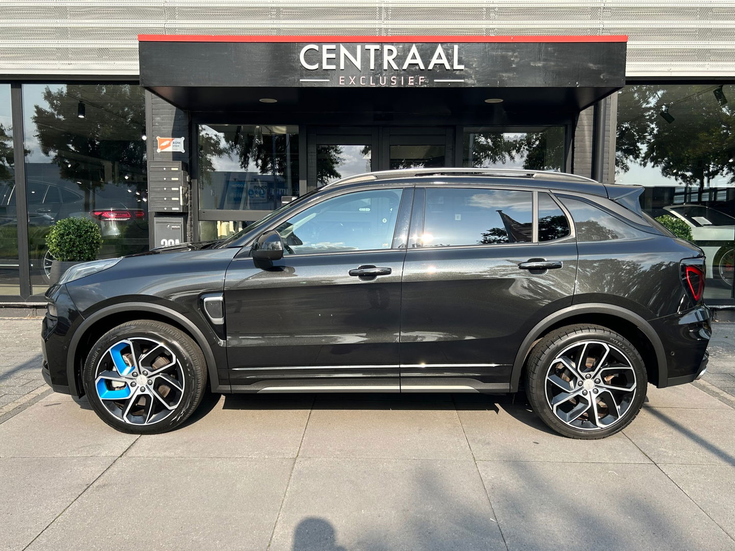 Lynk & Co 01 1.5 262PK|Pano|Infinity|BTW|360Camera|ACC|Carplay|Keyless|Stoelverwarming|NL-Auto