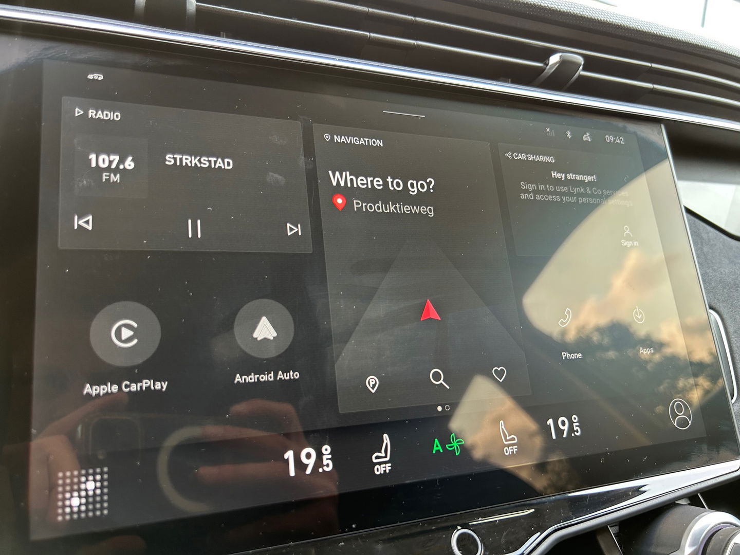 Lynk & Co 01 1.5 262PK|Pano|Infinity|BTW|360Camera|ACC|Carplay|Keyless|Stoelverwarming|NL-Auto