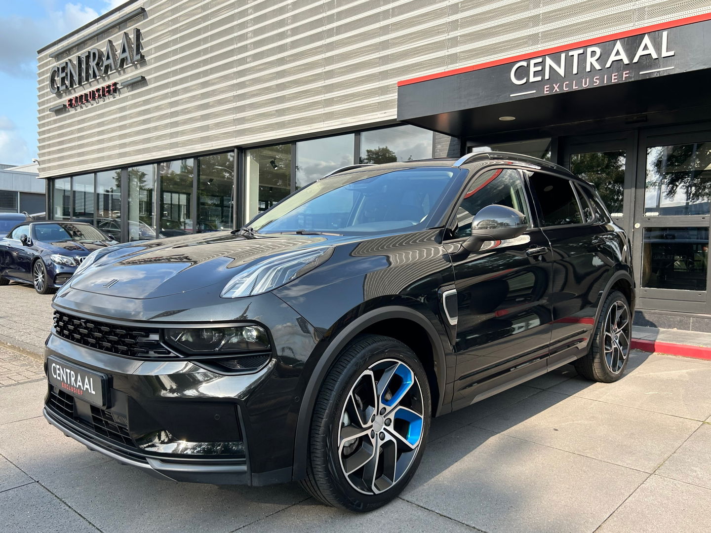 Lynk & Co 01 1.5 262PK|Pano|Infinity|BTW|360Camera|ACC|Carplay|Keyless|Stoelverwarming|NL-Auto