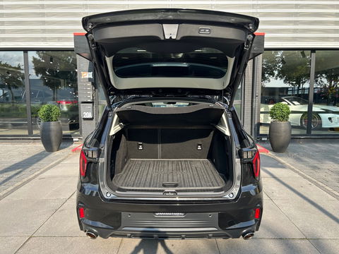 Lynk & Co 01 1.5 262PK|Pano|Infinity|BTW|360Camera|ACC|Carplay|Keyless|Stoelverwarming|NL-Auto