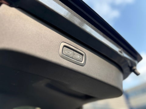Lynk & Co 01 1.5 262PK|Pano|Infinity|BTW|360Camera|ACC|Carplay|Keyless|Stoelverwarming|NL-Auto