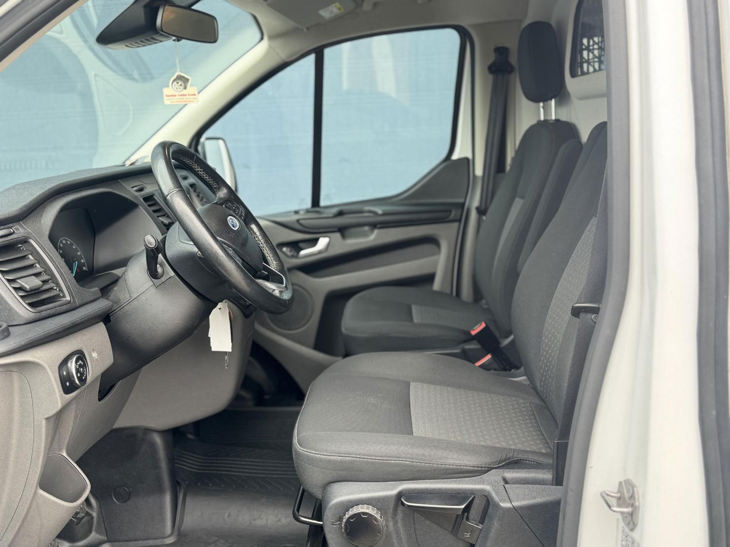 Ford Transit Custom 300 2.0 TDCI L1H1 Trend AIRCO / CRUISE CONTROLE / N.A.P / KLEP
