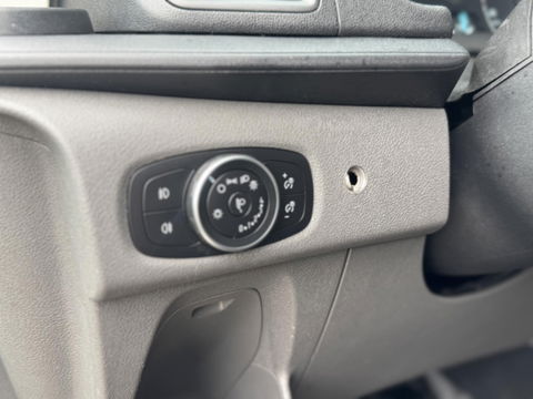Ford Transit Custom 300 2.0 TDCI L1H1 Trend AIRCO / CRUISE CONTROLE / N.A.P / KLEP
