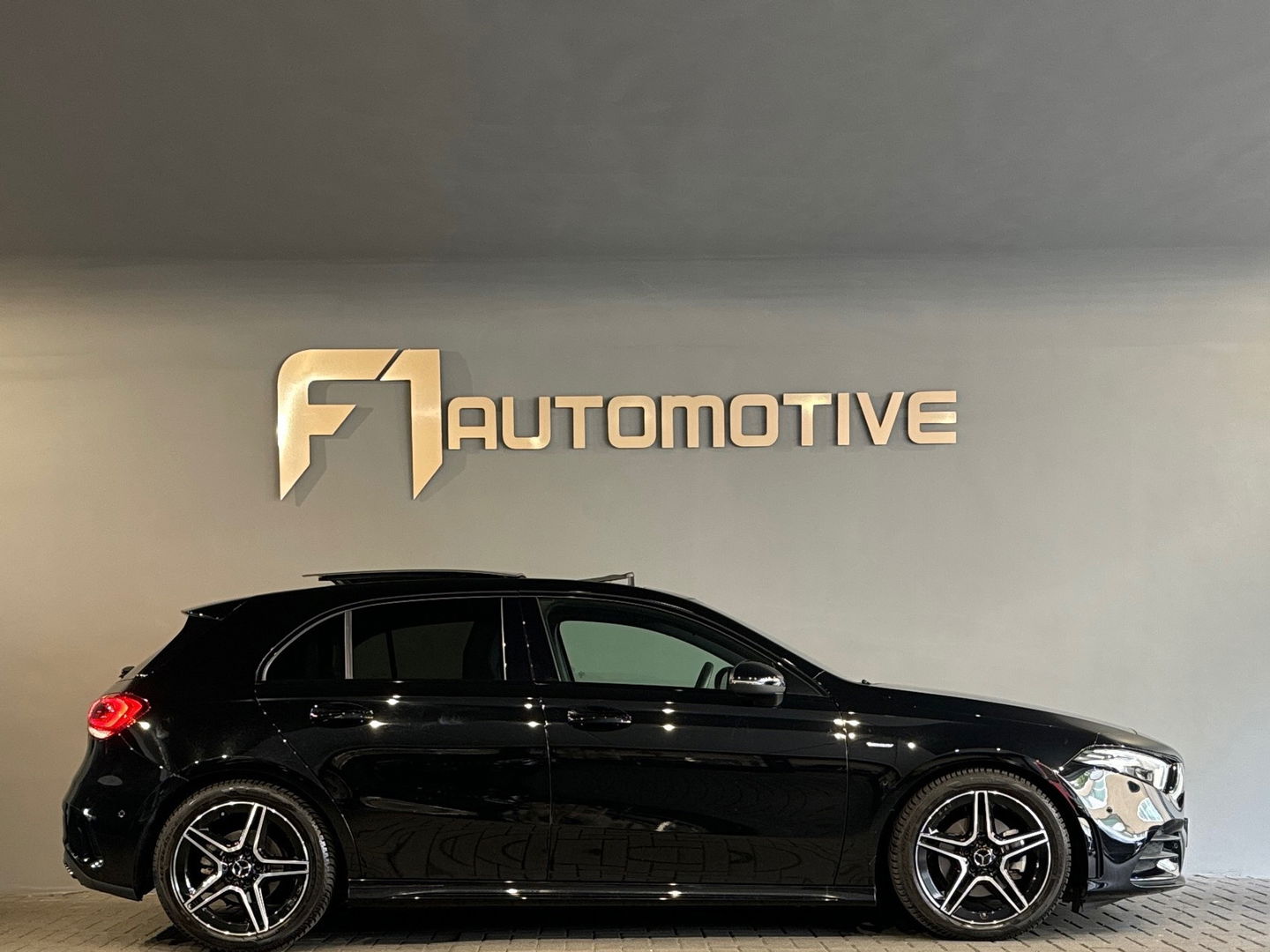 Mercedes-Benz A-Klasse 200 AMG Pano|Sfeer|Night|CarPlay|Camera