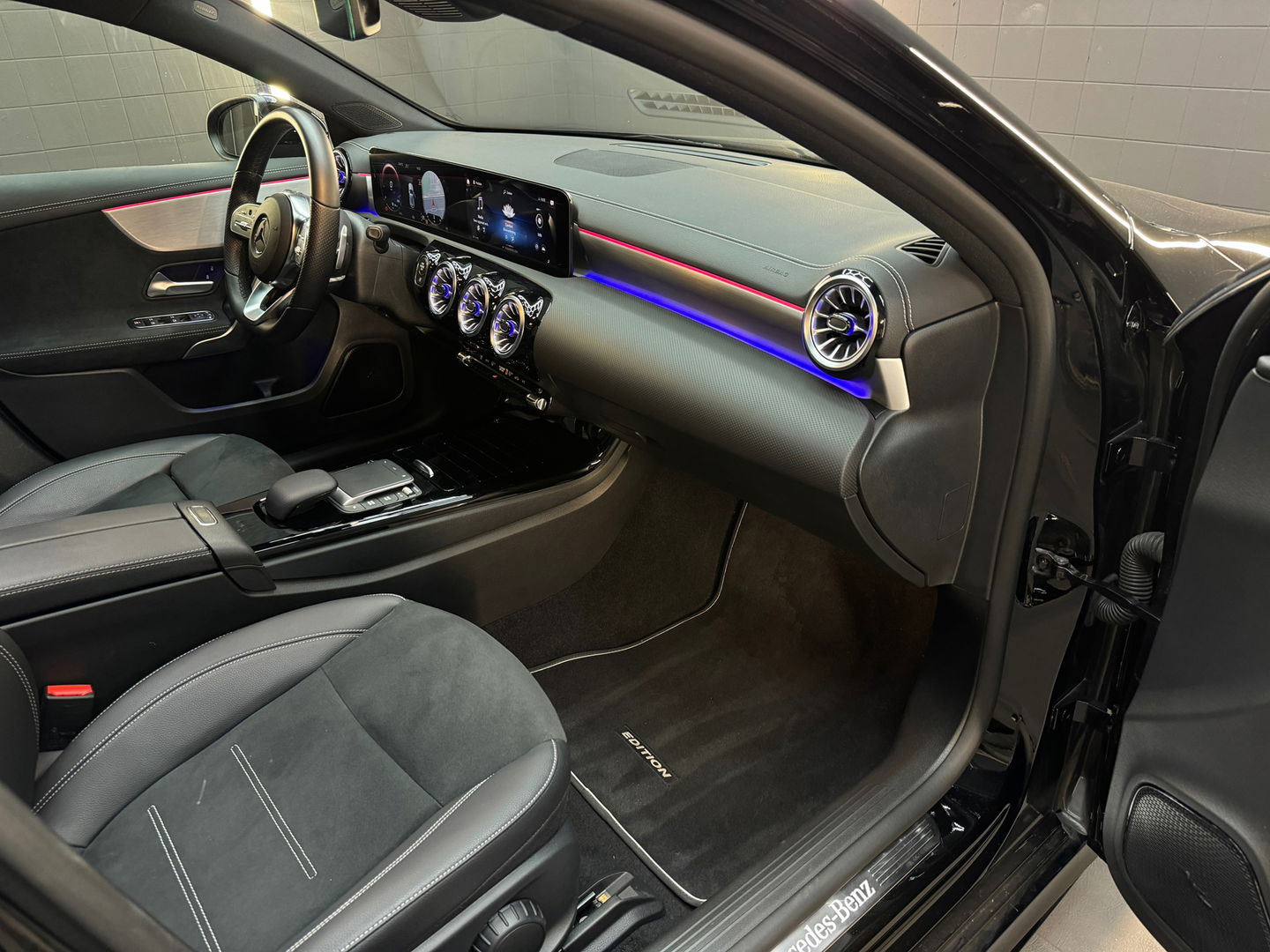 Mercedes-Benz A-Klasse 200 AMG Pano|Sfeer|Night|CarPlay|Camera
