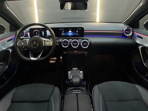 Mercedes-Benz A-Klasse 200 AMG Pano|Sfeer|Night|CarPlay|Camera