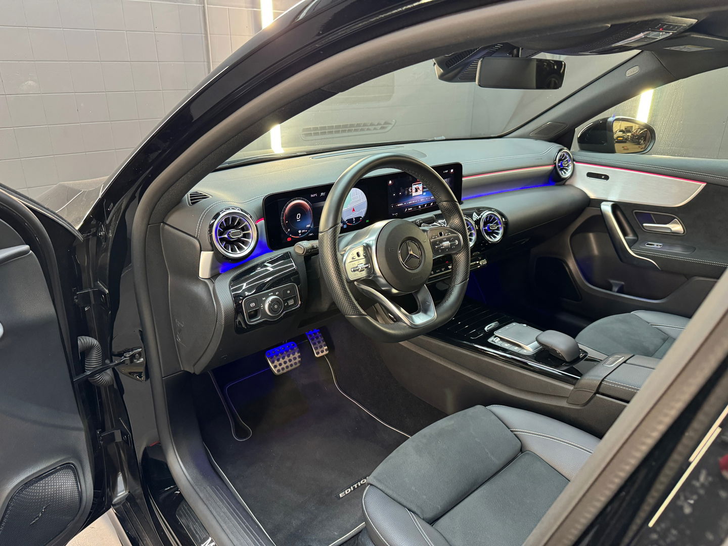 Mercedes-Benz A-Klasse 200 AMG Pano|Sfeer|Night|CarPlay|Camera