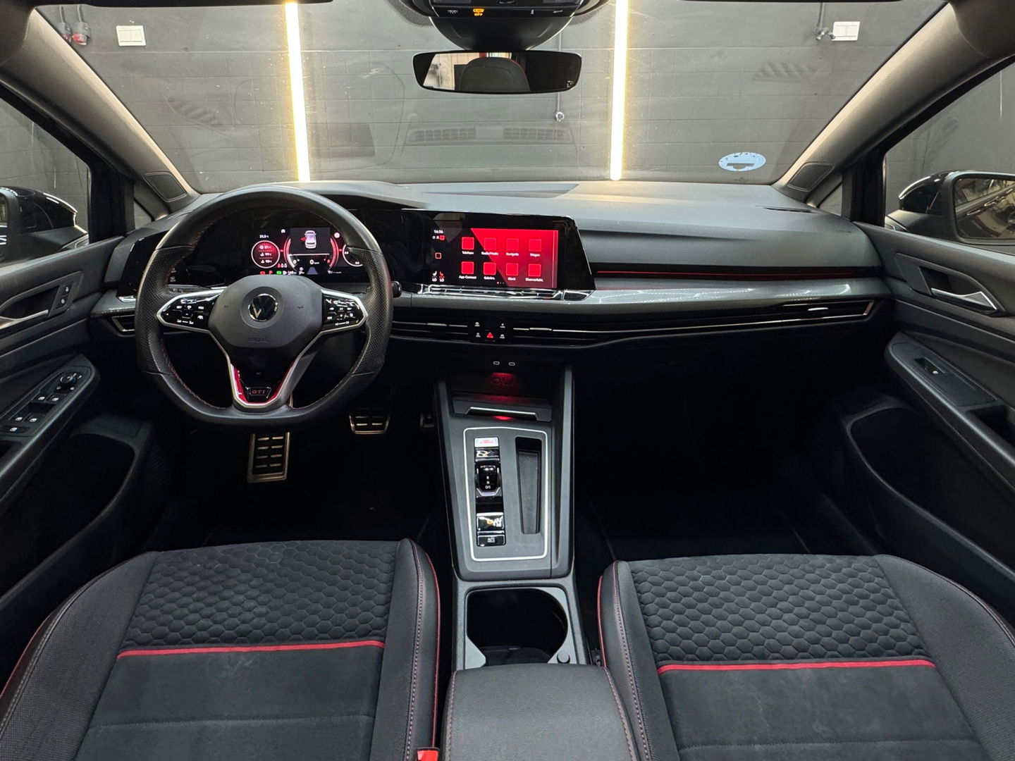Volkswagen Golf 2.0 TSI GTI Clubsport Pano|HuD|IQ|Key|Special