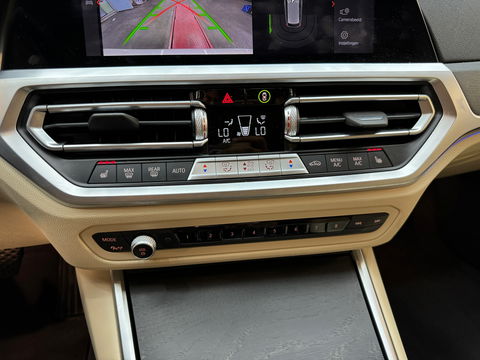 BMW 3 Serie Touring 330i xDrive Business Edition Plus Trekhaak