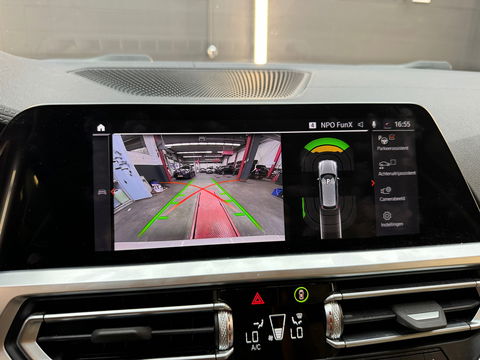 BMW 3 Serie Touring 330i xDrive Business Edition Plus Trekhaak