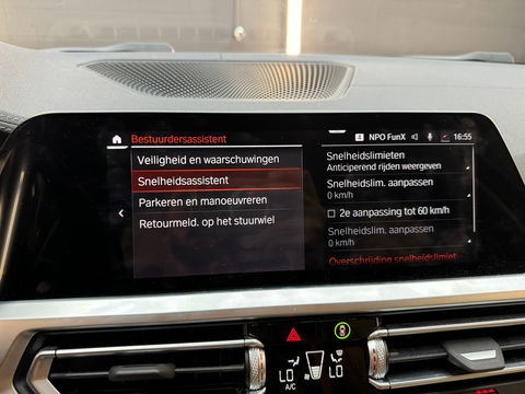 BMW 3 Serie Touring 330i xDrive Business Edition Plus Trekhaak