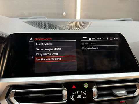 BMW 3 Serie Touring 330i xDrive Business Edition Plus Trekhaak
