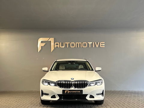 BMW 3 Serie Touring 330i xDrive Business Edition Plus Trekhaak
