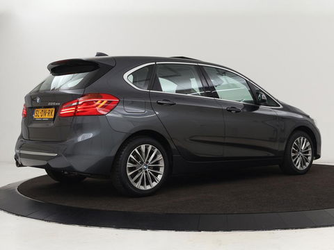 BMW 2 Serie Active Tourer 225xe iPerformance Luxury Line | Panoramadak | Leder  | Head-Up | Camera | Keyless | Navigatie | Park Assist | Adaptief LED
