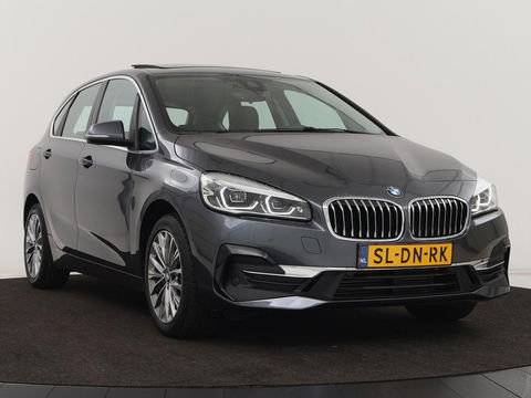 BMW 2 Serie Active Tourer 225xe iPerformance Luxury Line | Panoramadak | Leder  | Head-Up | Camera | Keyless | Navigatie | Park Assist | Adaptief LED