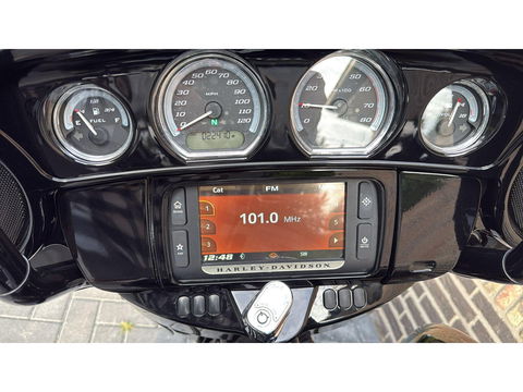 Harley Davidson Street Glide full Black Out  CVO Streetglide
