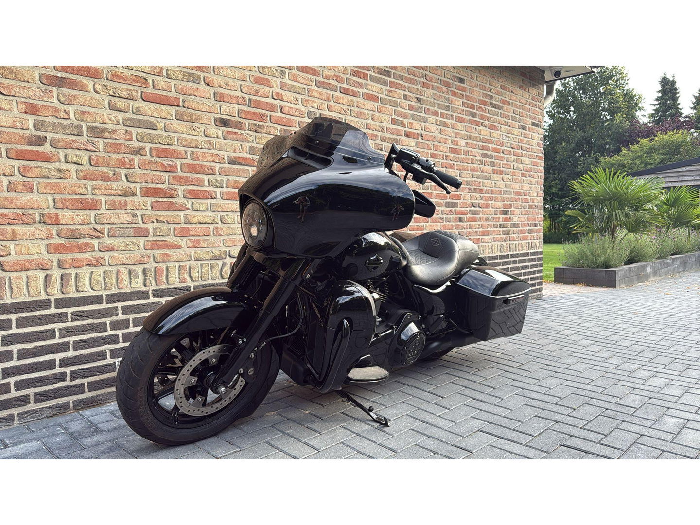 Harley Davidson Street Glide full Black Out  CVO Streetglide