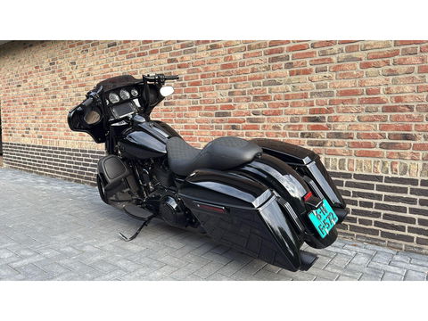 Harley Davidson Street Glide full Black Out  CVO Streetglide