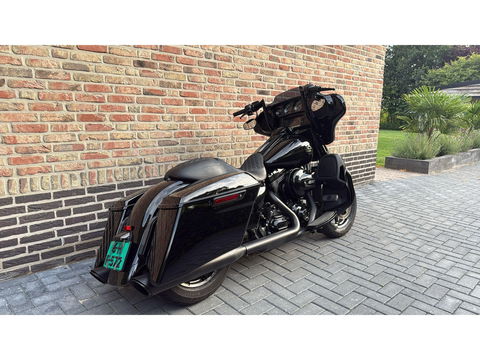 Harley Davidson Street Glide full Black Out  CVO Streetglide