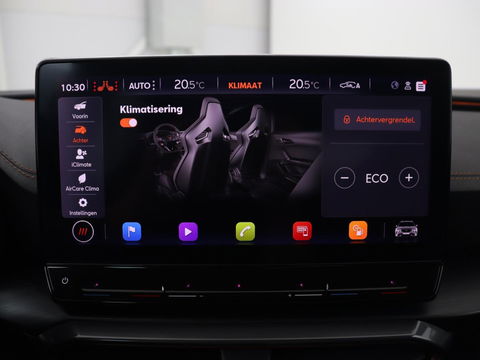 CUPRA Formentor 1.4 e-Hybrid VZ | 245pk | 360 Camera | Stoel & stuurverwarming | Adaptive cruise | Carplay | Sfeerverlichting | Navigatie | Park Assist | Keyless | PHEV | Plug In