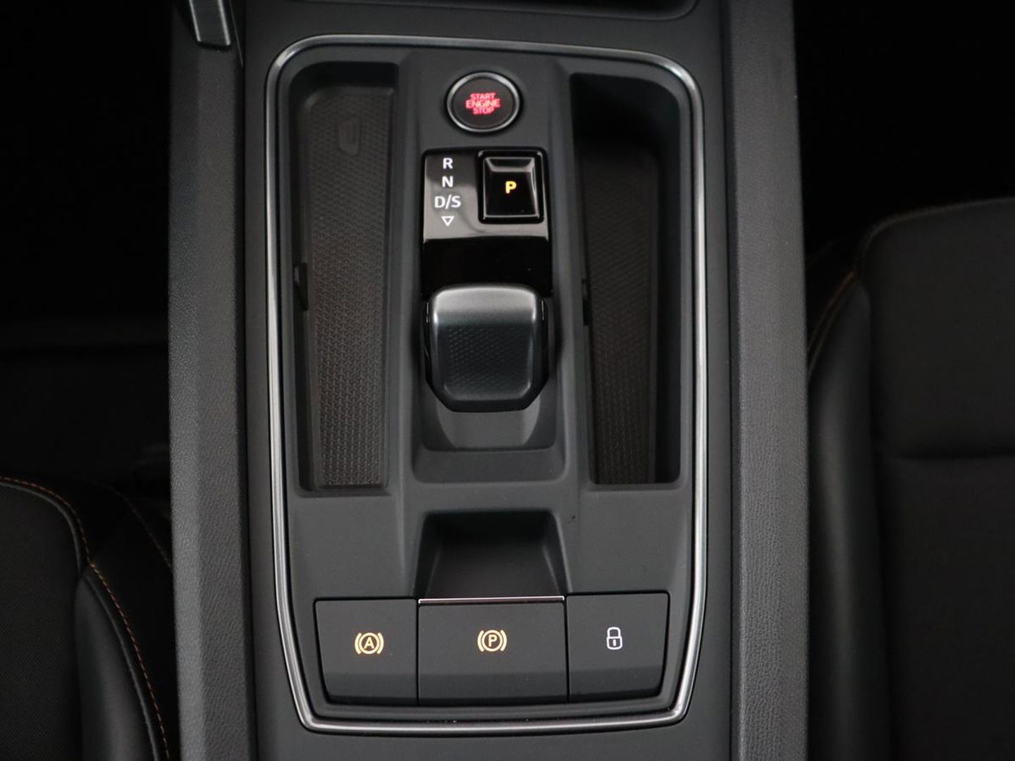 CUPRA Formentor 1.4 e-Hybrid VZ | 245pk | 360 Camera | Stoel & stuurverwarming | Adaptive cruise | Carplay | Sfeerverlichting | Navigatie | Park Assist | Keyless | PHEV | Plug In