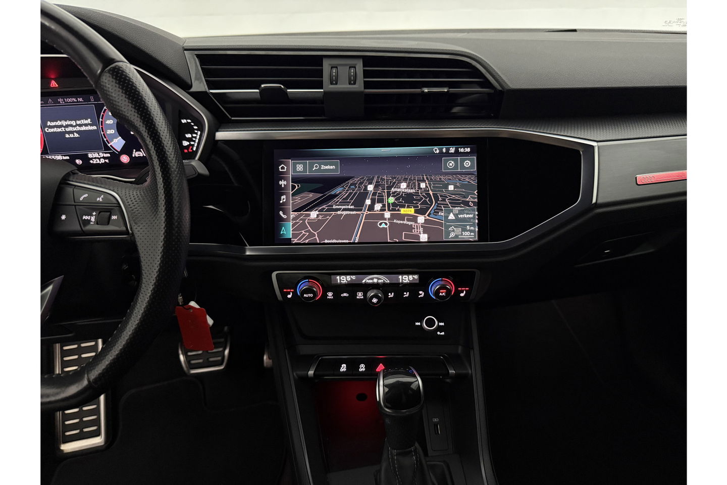 Audi Q3 35 TFSI 150PK S-line LED Trekhaak Virtual Carplay Clima Cruise Navi PDC 19''LMV