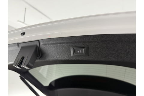 Audi Q3 35 TFSI 150PK S-line LED Trekhaak Virtual Carplay Clima Cruise Navi PDC 19''LMV
