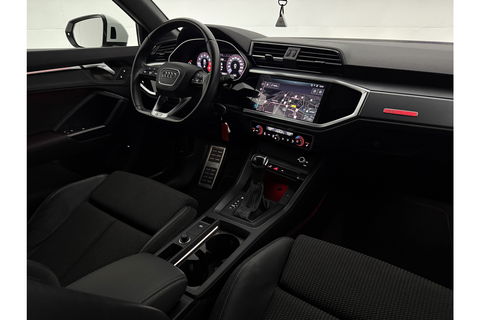 Audi Q3 35 TFSI 150PK S-line LED Trekhaak Virtual Carplay Clima Cruise Navi PDC 19''LMV