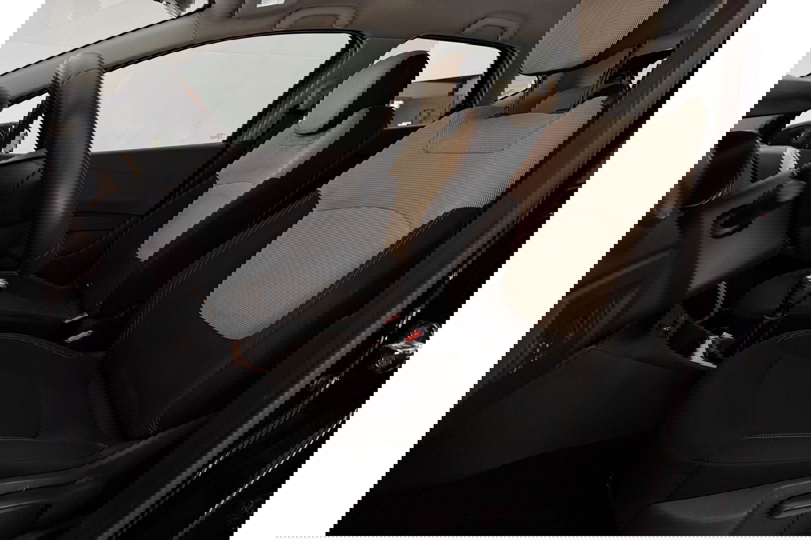 Renault Captur 0.9 TCe Limited LED Clima Cruise Parkeersensoren 16"LMV