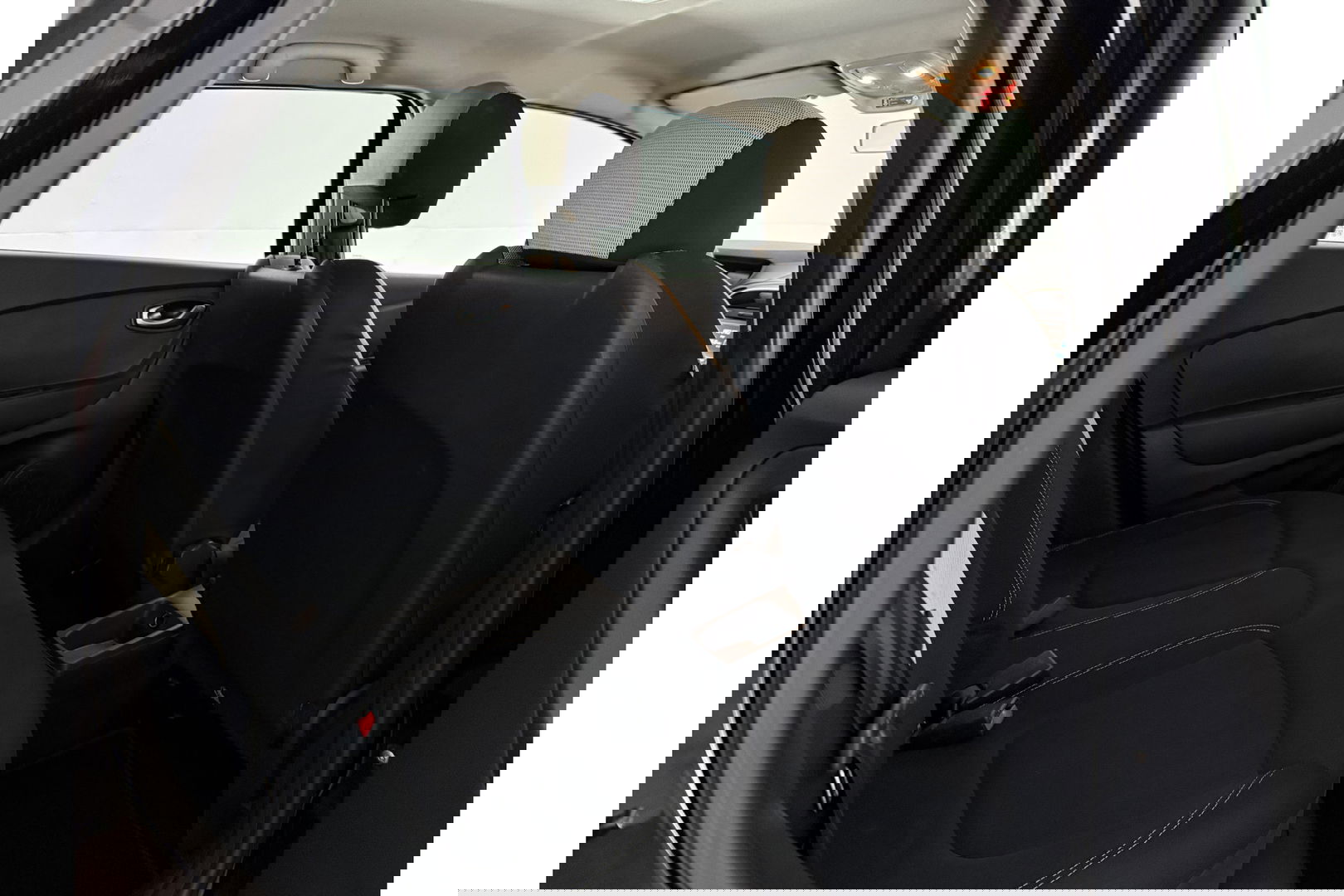 Renault Captur 0.9 TCe Limited LED Clima Cruise Parkeersensoren 16"LMV