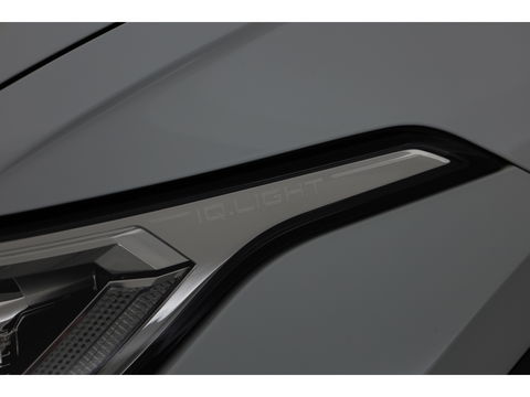 Volkswagen Tiguan 1.5 TSI R-Line DSG | Pano | Elek. Trekhaak | standkachel | IQ. Light | Camera | Stoel- Stuurverw.