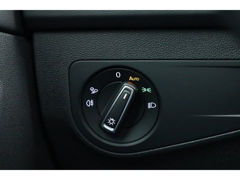 Volkswagen Tiguan 1.5 TSI R-Line DSG | Pano | Elek. Trekhaak | standkachel | IQ. Light | Camera | Stoel- Stuurverw.