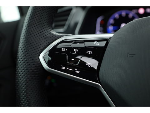 Volkswagen Tiguan 1.5 TSI R-Line DSG | Pano | Elek. Trekhaak | standkachel | IQ. Light | Camera | Stoel- Stuurverw.
