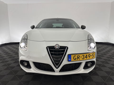 Alfa Romeo Giulietta 2.0 JTDm Exclusive *PANO | 1/2LEATHER | XENON | BOSE-SOUND | NAVI-FULLMAP | SPORT-SEATS | ECC | PDC | CRUISE | 18''ALU*