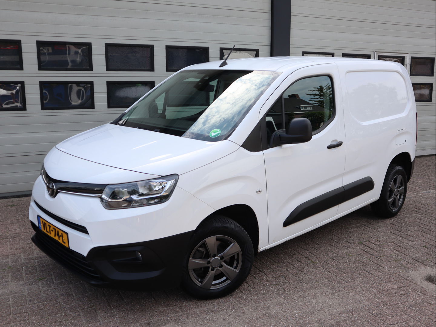 Toyota PROACE CITY 1.5 D 102pk Euro 6 - 3 Zits Bankje - Aico