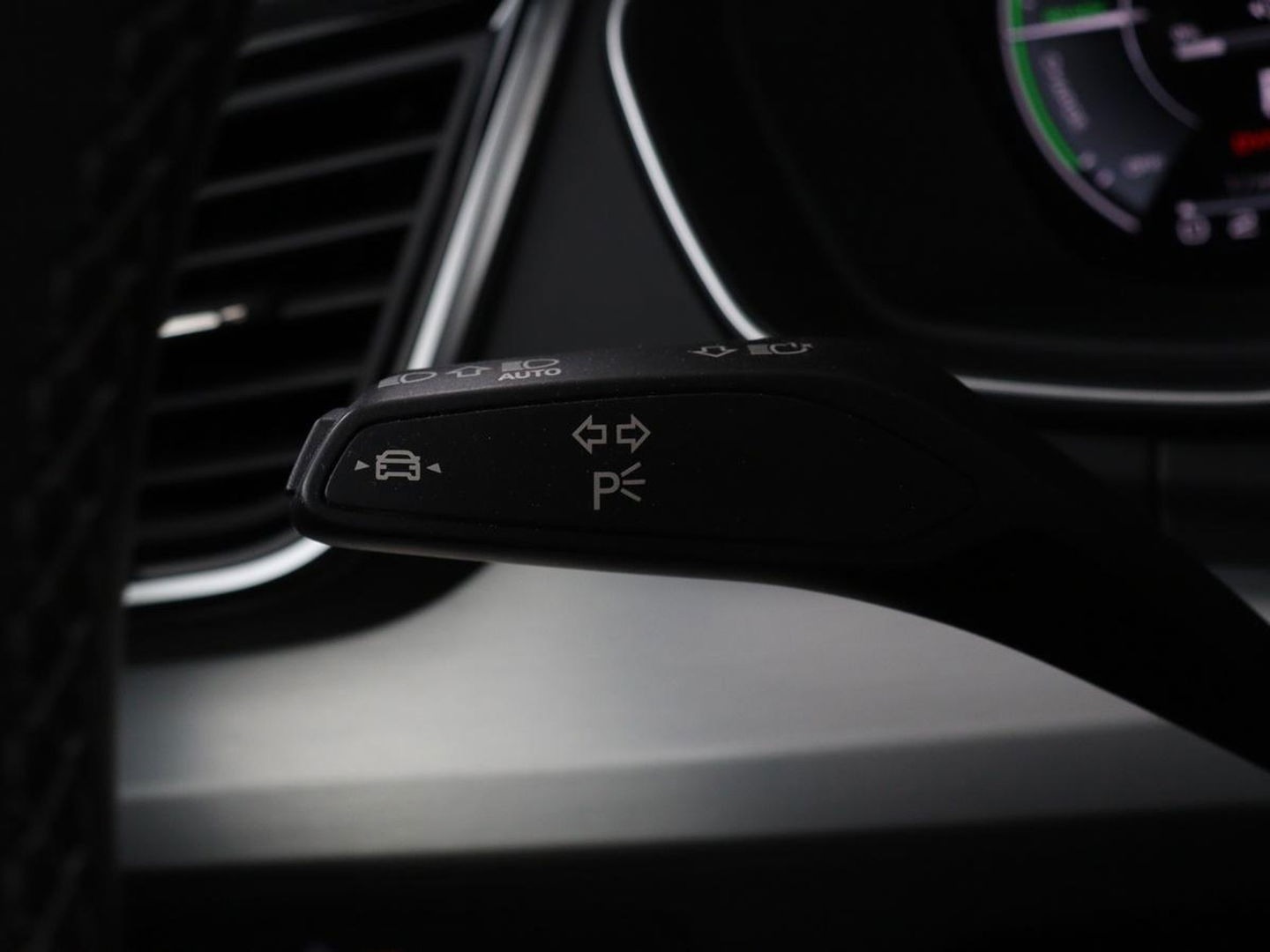 Audi Q5 Sportback 50 TFSI e S edition | Stoelverwarming | Adaptive cruise | Carplay | Matrix LED | Half leder | Sportstoelen | Virtual Cockpit | PHEV