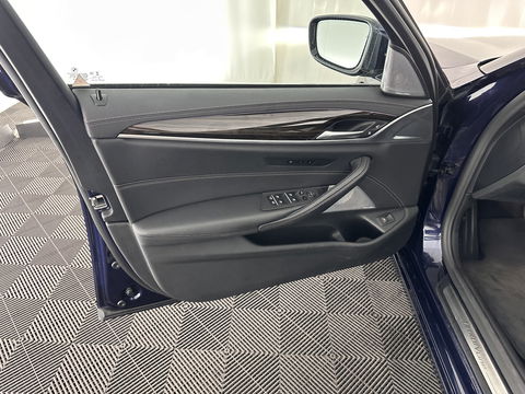 BMW 5 Serie 540i xDrive High Executive Edition Aut. *PANO | LUXURY-LEATHER | LASER-LIGHT | BOWERS&WILKINS | MEMORY-PACK | HEATED-COMFORTSEATS | DIGI-COCKPIT | NAVI-FULLMAP | ECC | PDC | CRUISE | 18''ALU*