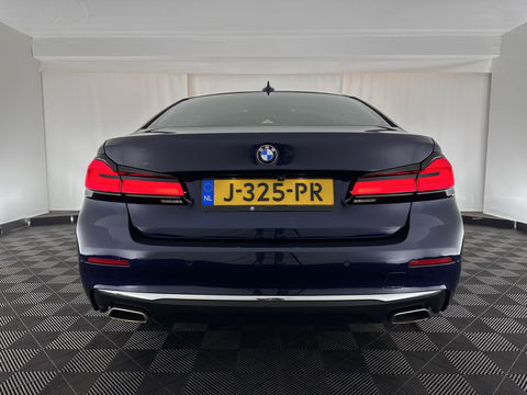 BMW 5 Serie 540i xDrive High Executive Edition Aut. *PANO | LUXURY-LEATHER | LASER-LIGHT | BOWERS&WILKINS | MEMORY-PACK | HEATED-COMFORTSEATS | DIGI-COCKPIT | NAVI-FULLMAP | ECC | PDC | CRUISE | 18''ALU*