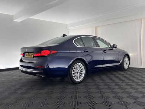 BMW 5 Serie 540i xDrive High Executive Edition Aut. *PANO | LUXURY-LEATHER | LASER-LIGHT | BOWERS&WILKINS | MEMORY-PACK | HEATED-COMFORTSEATS | DIGI-COCKPIT | NAVI-FULLMAP | ECC | PDC | CRUISE | 18''ALU*