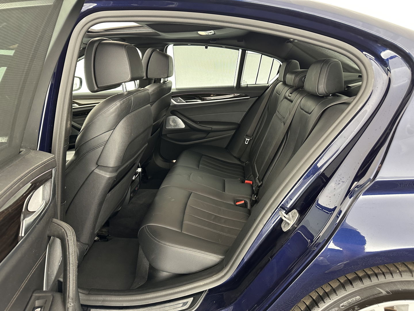 BMW 5 Serie 540i xDrive High Executive Edition Aut. *PANO | LUXURY-LEATHER | LASER-LIGHT | BOWERS&WILKINS | MEMORY-PACK | HEATED-COMFORTSEATS | DIGI-COCKPIT | NAVI-FULLMAP | ECC | PDC | CRUISE | 18''ALU*