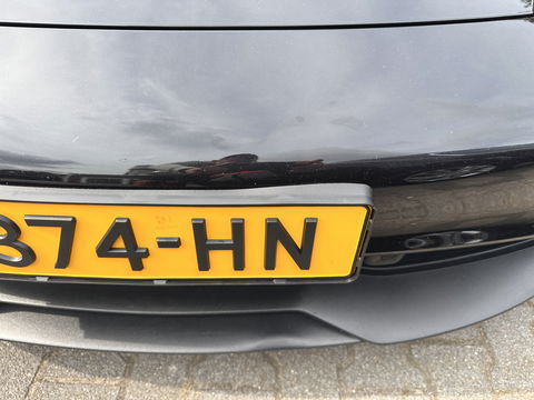 Porsche Taycan Performance 84 kWh [ 3-Fase ] (INCL-BTW) Aut * PANO | HEAT-PUMP | SPORTCHRONO-PACK | LEATHER-MICROFIBRE | FULL-LED | MEMORY-PACK | BOSE-AUDIO | AIR-SUSPENSION | BLINDSPOT | HEATED-SPORTSEATS | CAMERA | DAB+ | ECC | PDC |