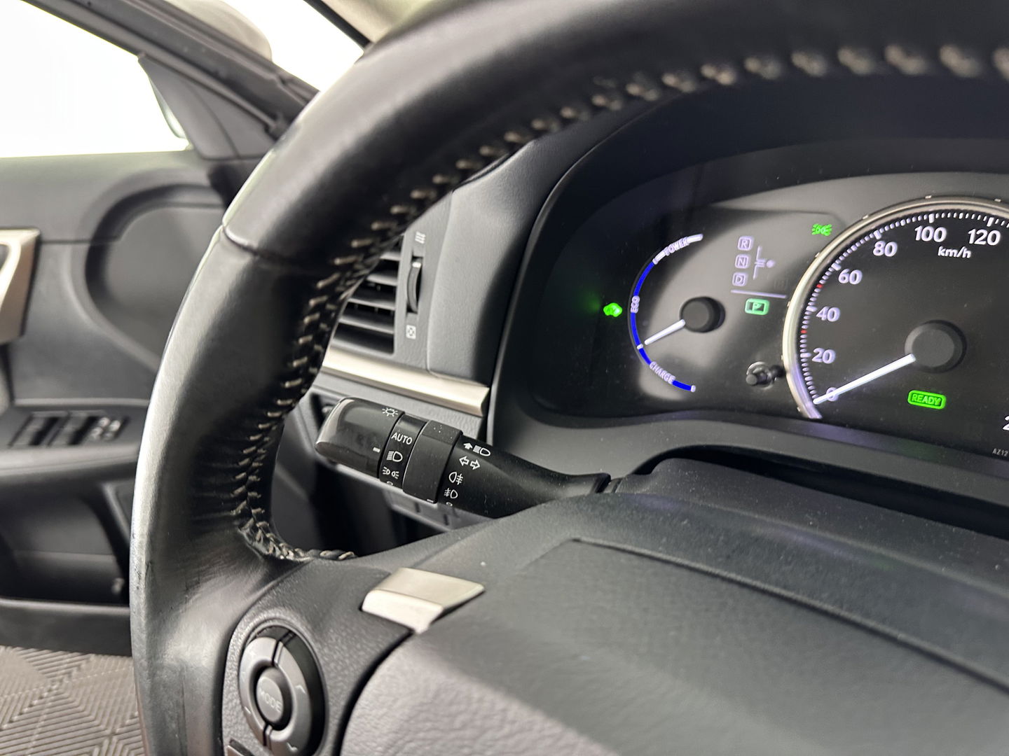 Lexus CT 200h Edition 30 Aut. *FULL-LED | NAVI-FULLMAP | COMFORT-SEATS | CAMERA | KEYLESS | ECC | PDC | CRUISE | 16''ALU | TOWBAR*