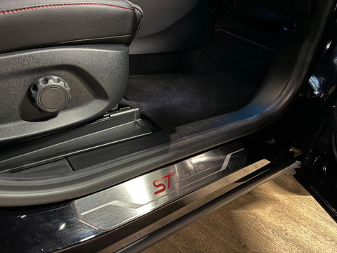 Ford Puma 1.0 EcoBoost Hybrid ST-Line X PANO KEYLESS VOL'